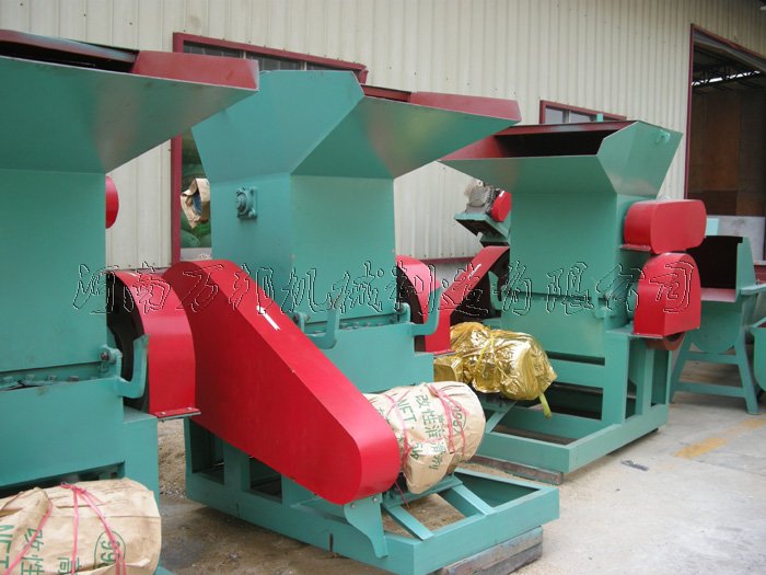 礦泉水瓶破碎機(jī)